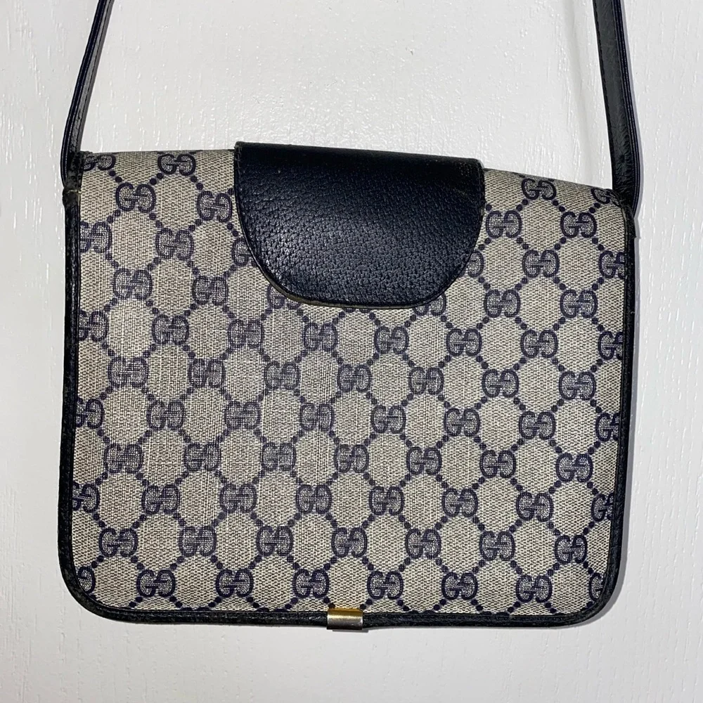 Vintage Gucci Crossbody - Picture 5 of 9